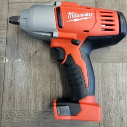 MILWAUKEE Impact Wrench: 1/2 in Drive Size, 800 ft-lb Fastening Torque, 1,200 ft-lb Breakaway Torque (BRAND NEW)