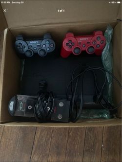 ps3, 2 compatible controllers + wireless charger box set for both controllers