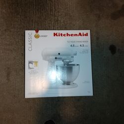 KitchenAid 4.5 Quart Tilt-Head Mixer Kitchen Aid Brand New