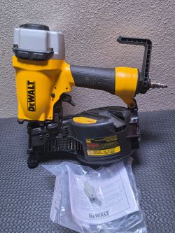 DEWALT
Framing Nailer