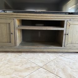 Rustic Farmhouse Tv Stand 
