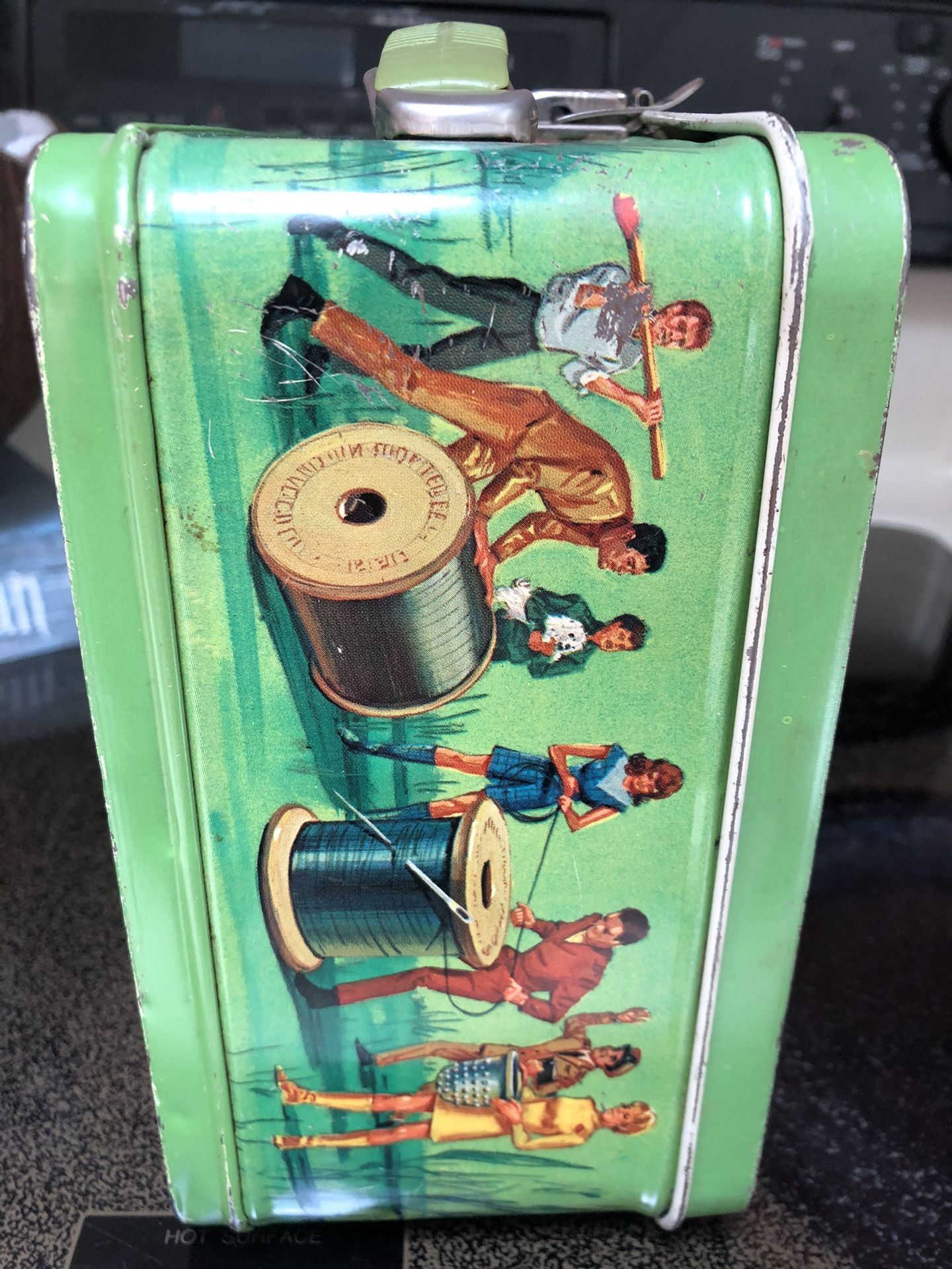 Land Of The Giants Lunch Box Vintage Aladdin 1968 for Sale in New