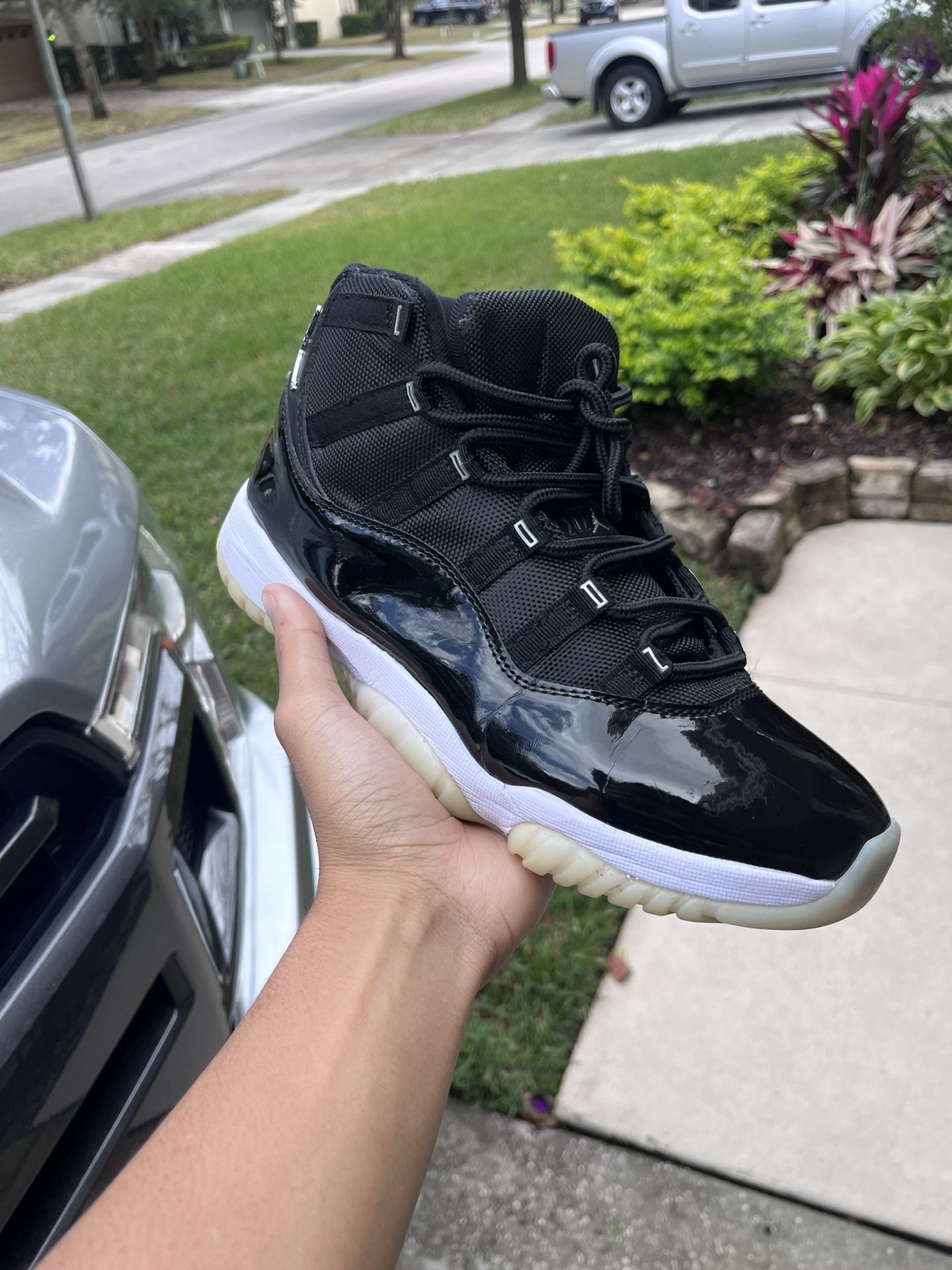 jordan 11 jubilee size 9.5(price negotiable!)