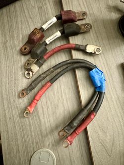 Battery cables￼