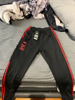 Yeezy sweatpants calabasas