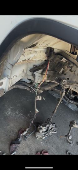 Looking for fuse box harness for Jeep Grand Cherokee