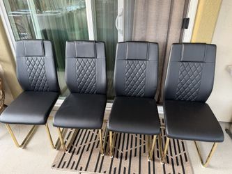 4 Dining Chairs
