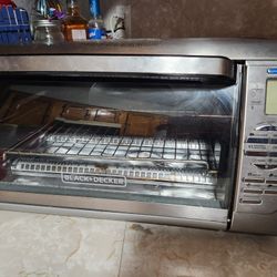 Black and Decker Toaster Oven