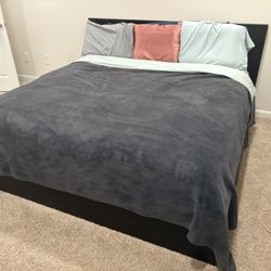 King sized bed and mattress - very comfortable!