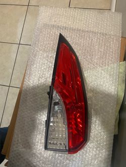 2020-2025 Toyota Corolla left tail light