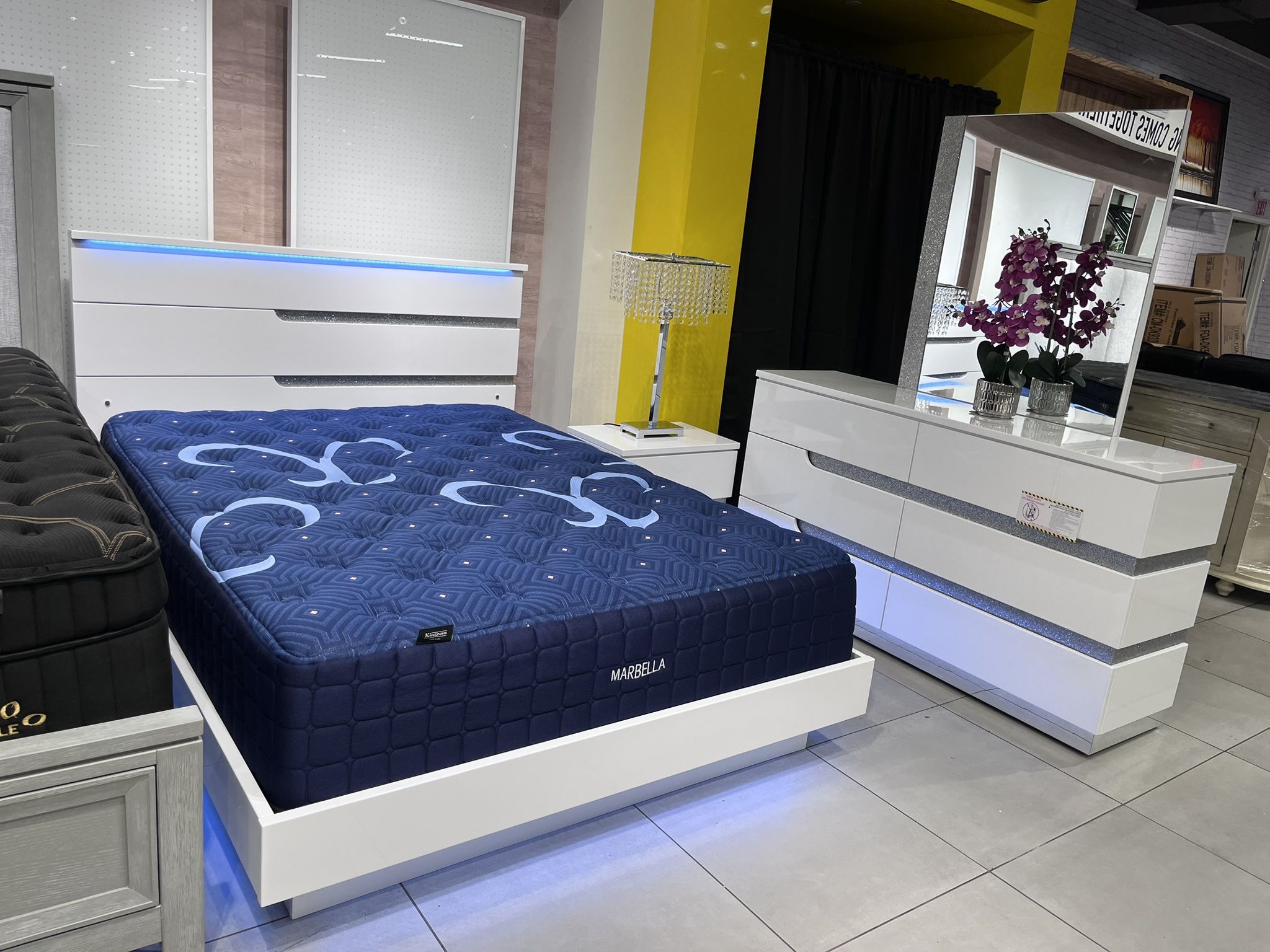 4pc Queen Bedroom Set 🔥 Take It Home With Only $50 Down