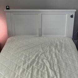 Twin XL White Wood Bed frame Headboard And Premium Mattress 