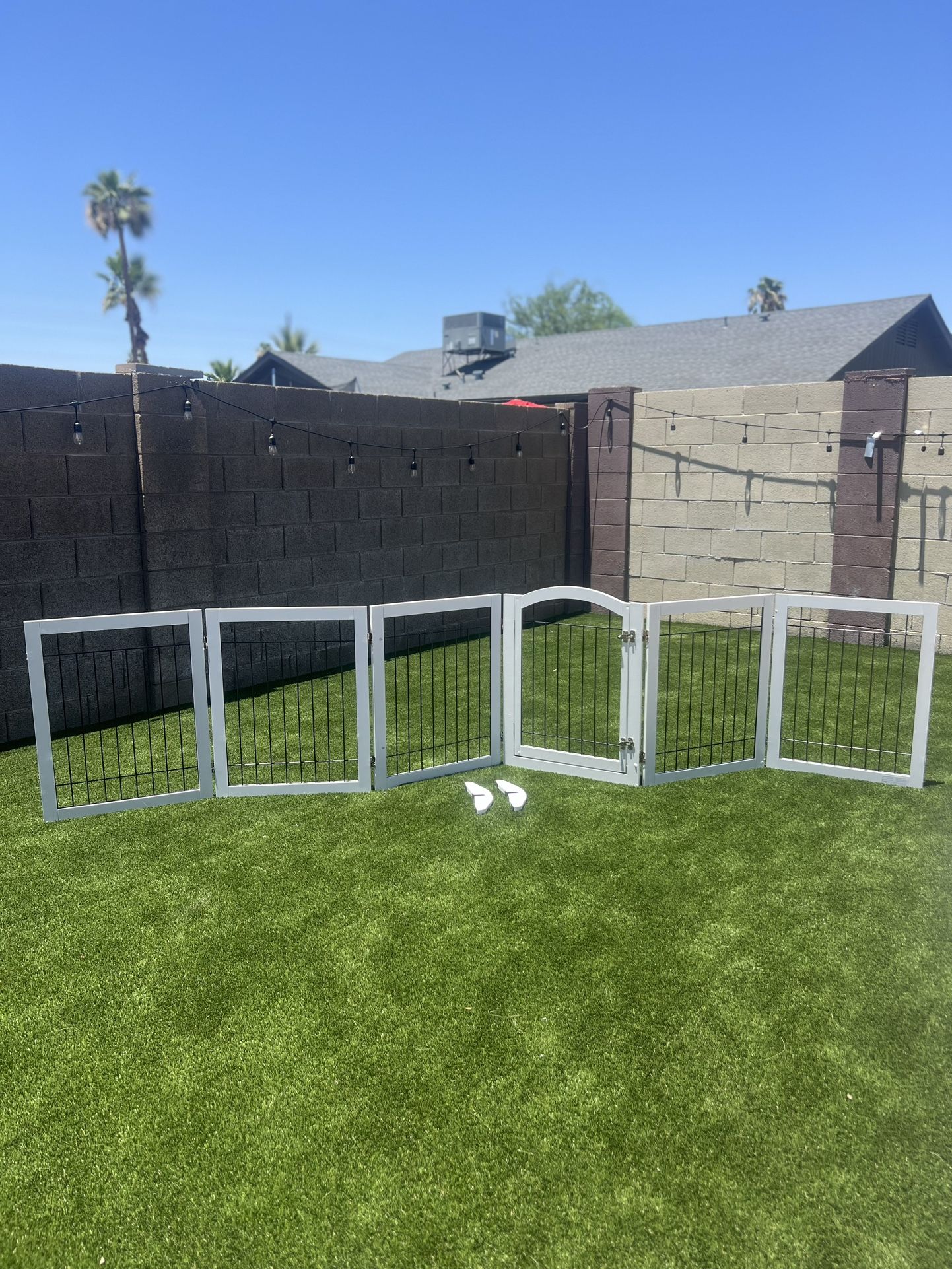 PAWLAND 6 Panel Extra Wide Freestanding Pet Gate/ Play yard/ Play Pen