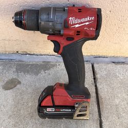 Milwaukee fuel hammer drill