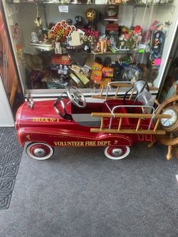 Gearbox Peddle Car Fire Truck Excellent Condition 