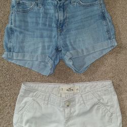 2 PAIR OF WOMENS HOLLISTER SHORTS 