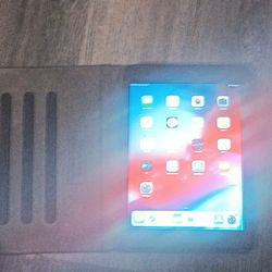 Ipad Mini 2 With Case And Charger