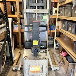 Crown Electric Walkie Stacker 20MT Forklift