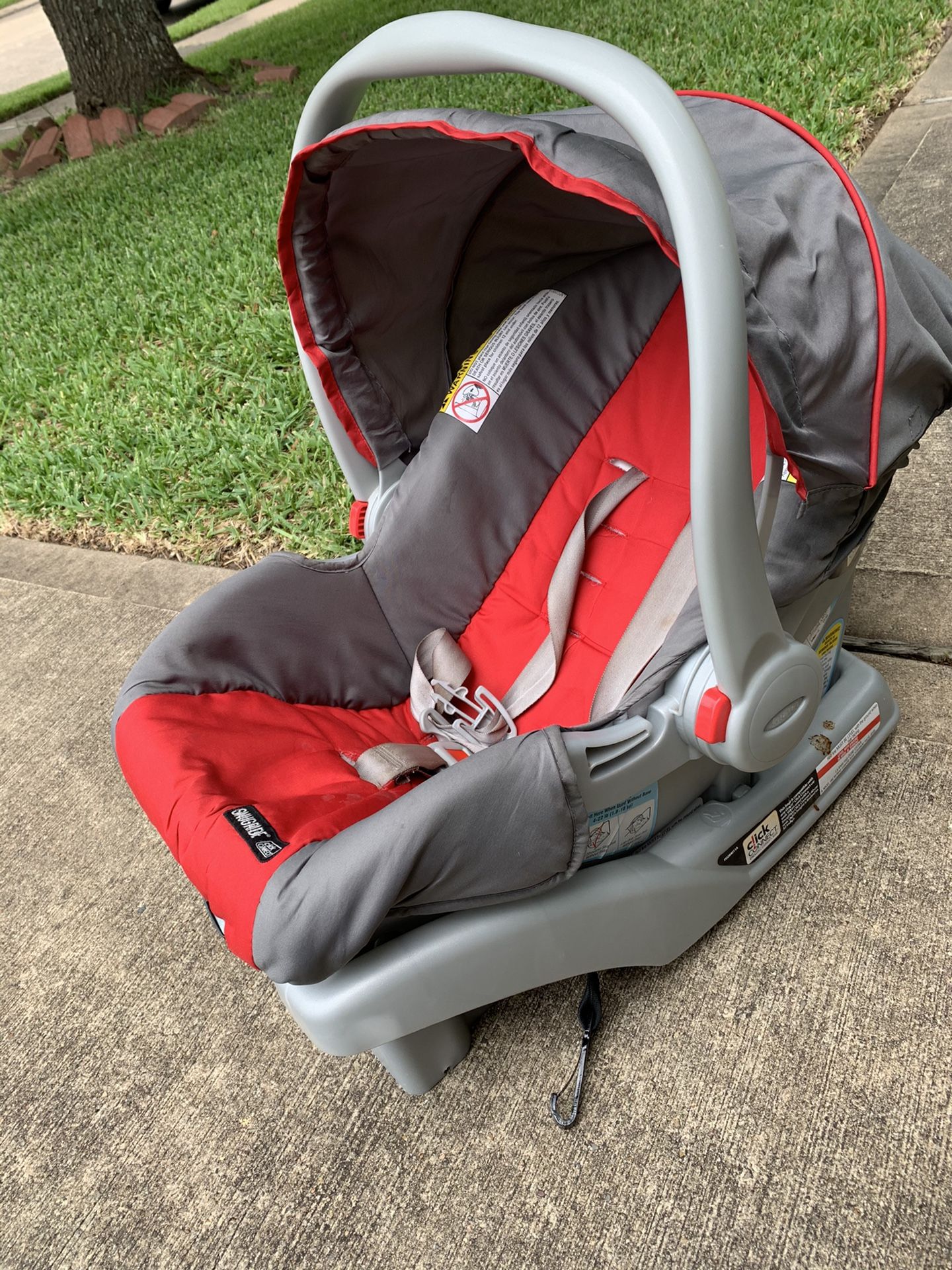 Graco Snugride click connect infant car seat