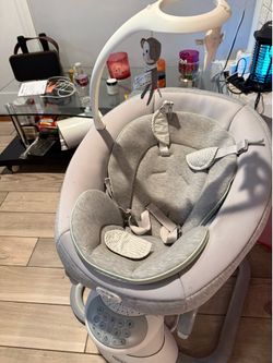 Graco Soothe my way swing