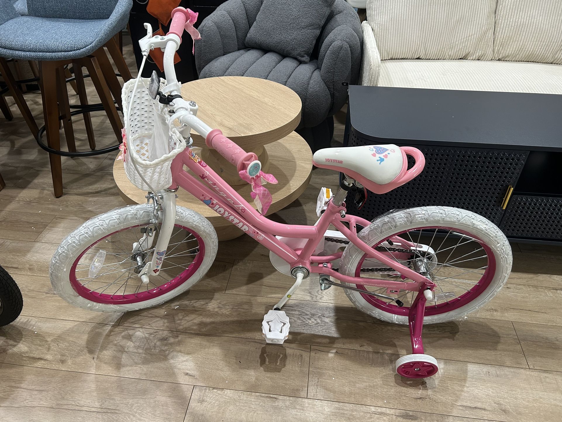 Girls Bike for Toddlers and Kids,18 Inch Kids Bike with Training Wheels & Basket, 20 24 Inch Girls Bicycle with Handbrake & Kickstand