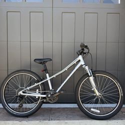 Specialized Hot Rock Mountain Bike