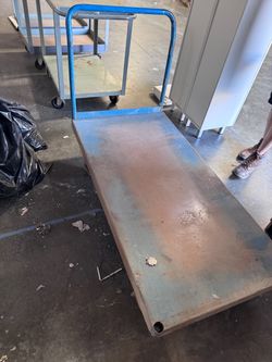 Rolling flatbed cart
