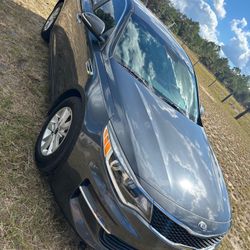 2018 KIA Optima