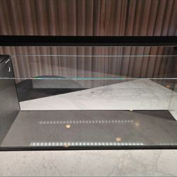 UNS 90LA Peninsula Tank With Chihiros Light And Custom Cover