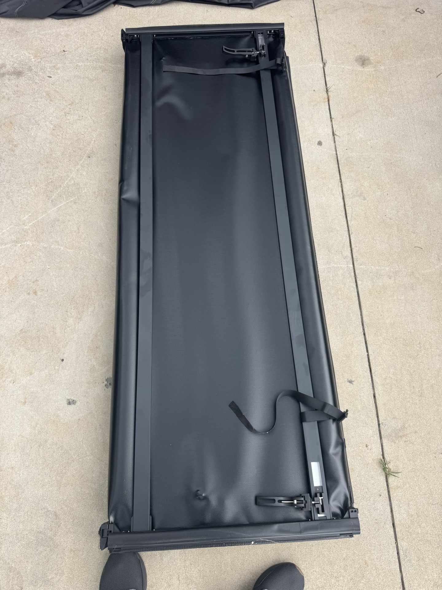 Truck bed cover for a Ford truck 1(contact info removed) F250,350