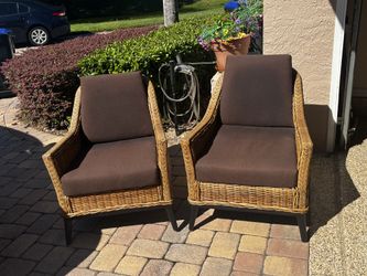 Pair of Wicker Patio Chairs with Cusions
