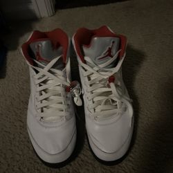 Jordan 5 White Fire Red 