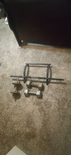Pull up bar and old weights