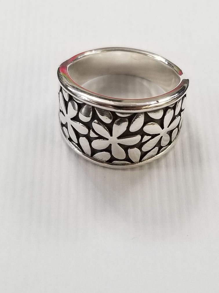 James Avery Spring Blossom Ring Size 6