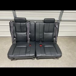 Chevy 2011 Leather Third row Seats 