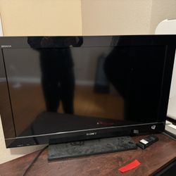 32” TV 