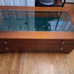Coffee Table With Glass Top 2 Drawers One Lined With Felt Material