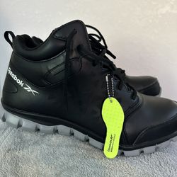 MEN'S Rebook Black/Boots Work Size 10.5