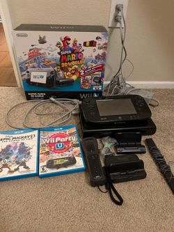 Nintendo Wii U 32GB Deluxe Set – Super Mario 3D World +  2 Games & Accessories