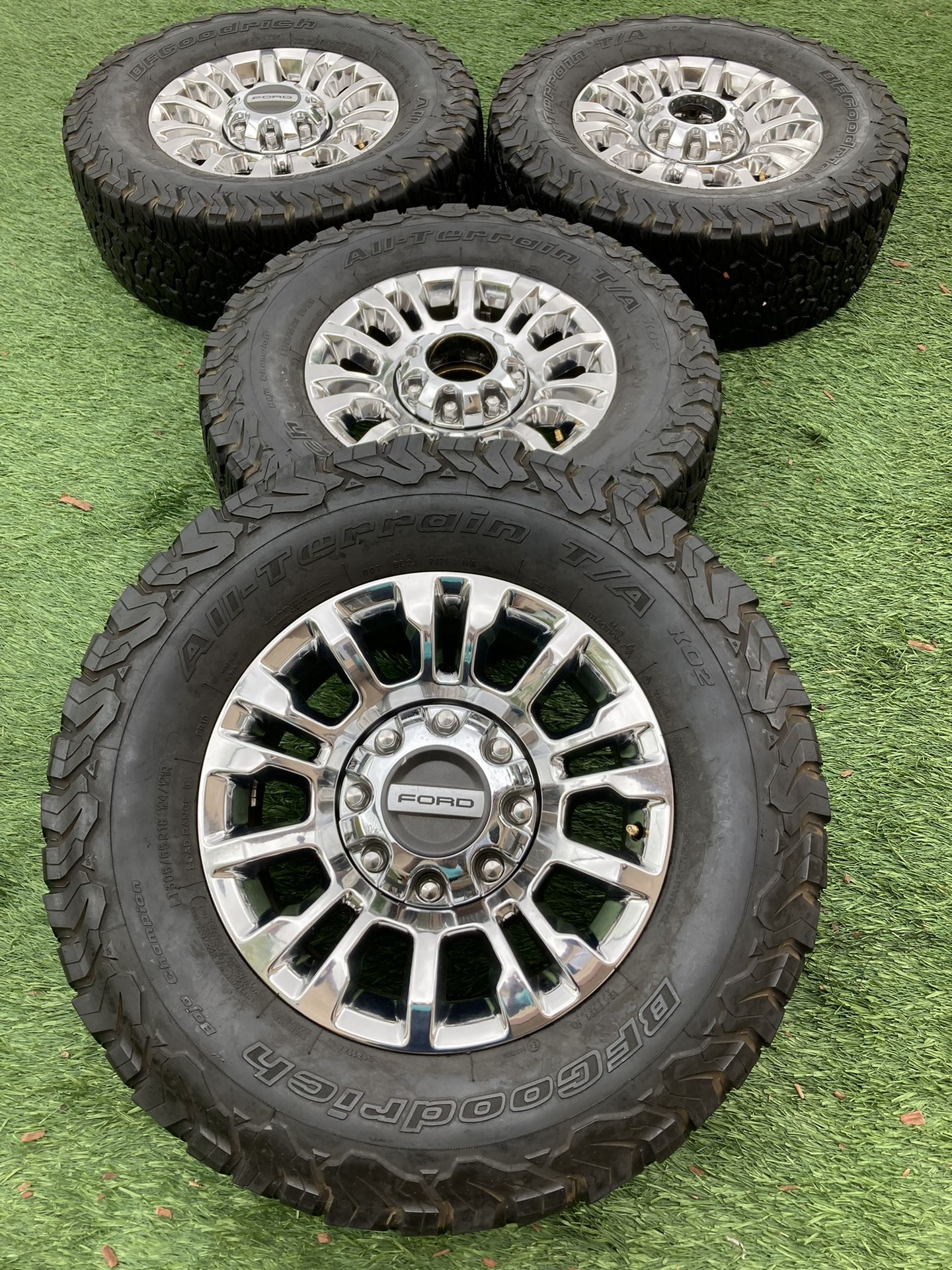 Dead Rim Ford Ford F250 Ford F350 Rims Super Duty Crome Rims And tires Rims Good ...