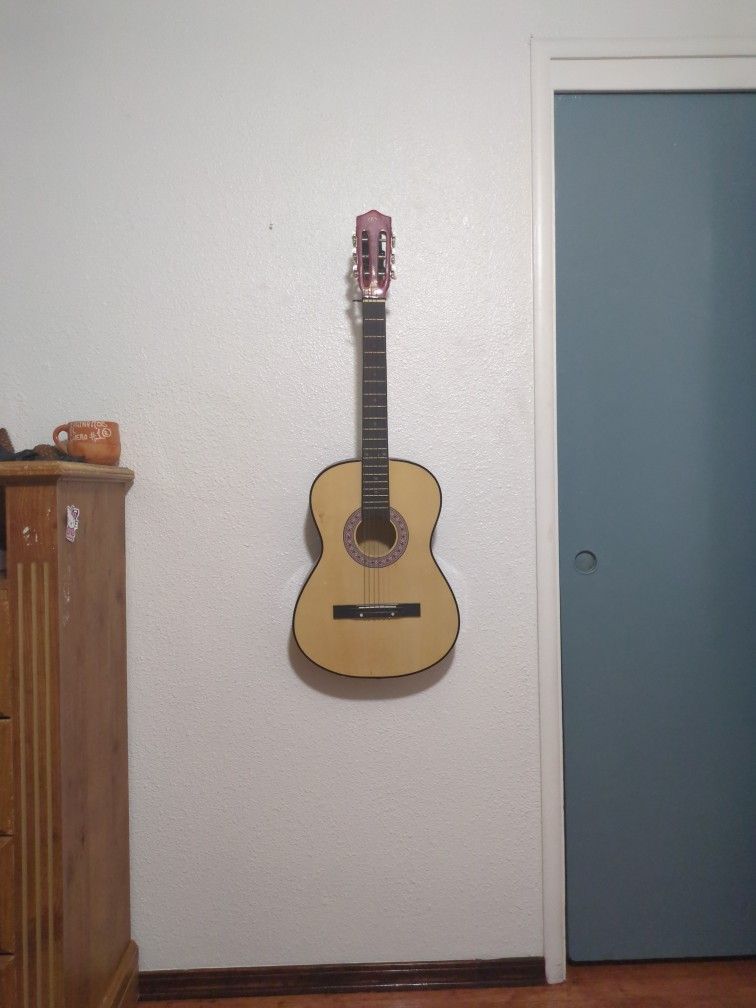 Guitar 6 string 