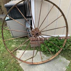 Antique Wagon Wheel 