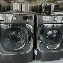 50% OFF-LG Mega Front Load Washer and Dryer Set-SCRATCH N DENT