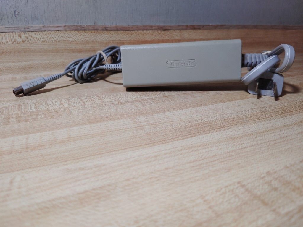 Nintendo Wii U GAMEPAD CHARGER