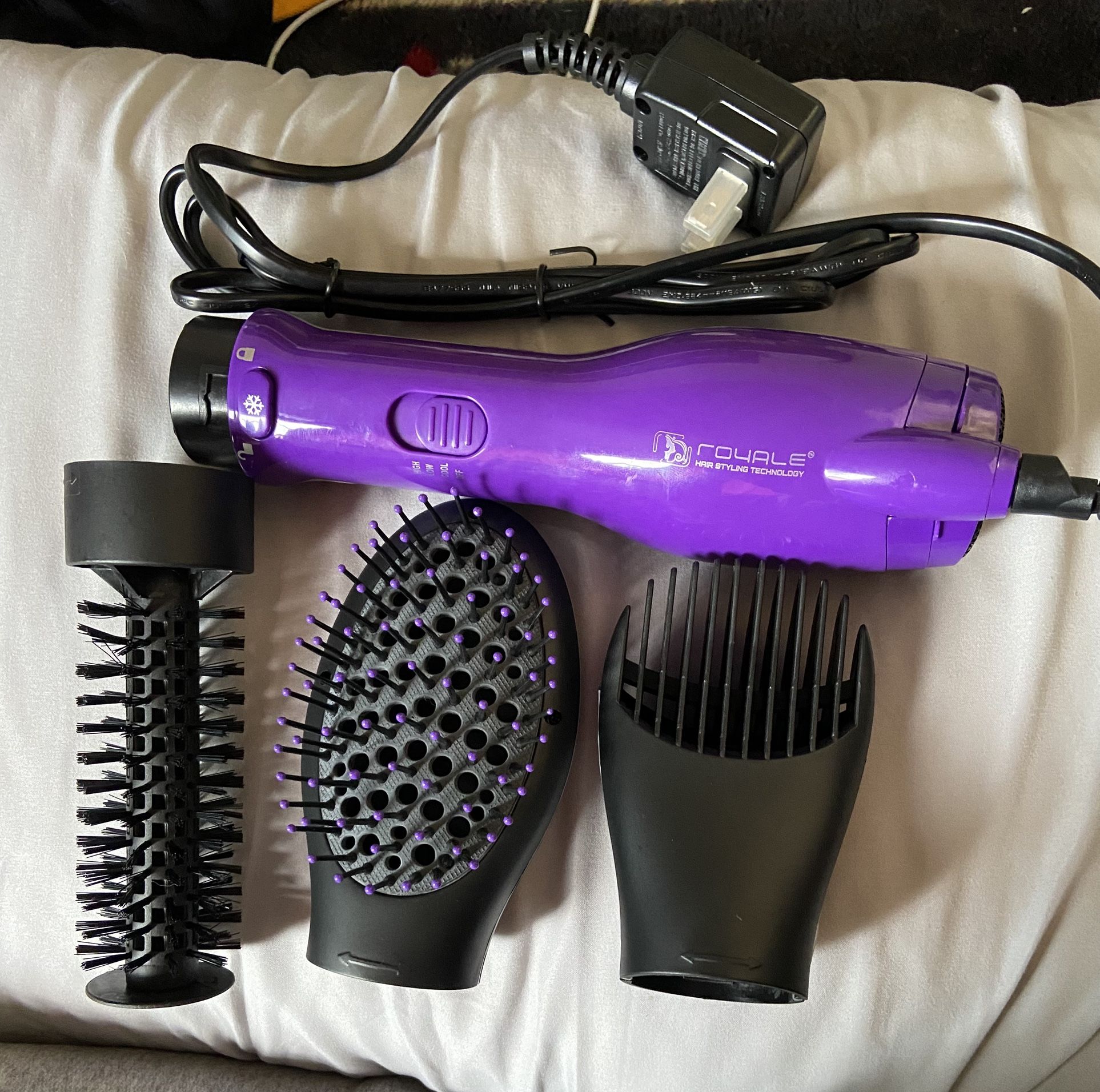 4-in-1 Interchangeable Blower Brush Set with Volumizing, Straightening, and Curling Attachments