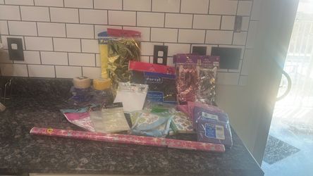 Assorted Party Supplies