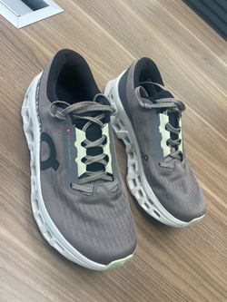 ON Cloudmonster women’s running shoes US size 8