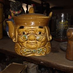 Vintage Ben Franklin Tea Pot
