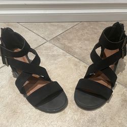 RAMPAGE Havarti black mid-heel strappy sandals. Size 8.5