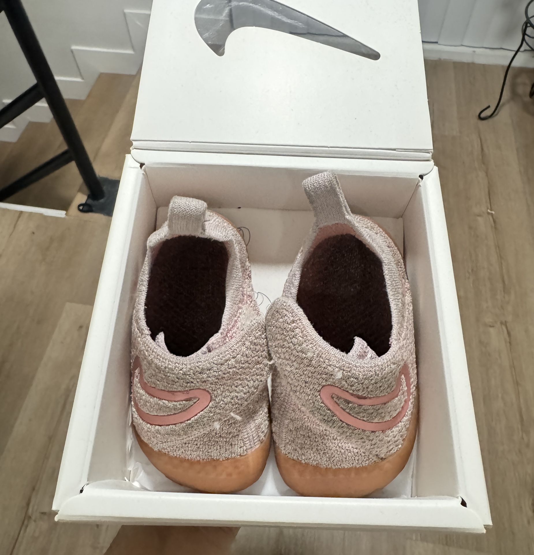 Baby Toddler Pink Nike Swoosh 1